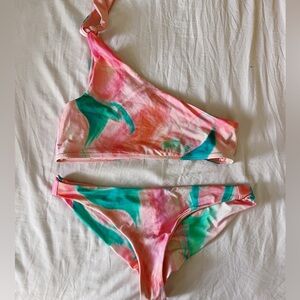 Frankie’s bikinis set size medium
